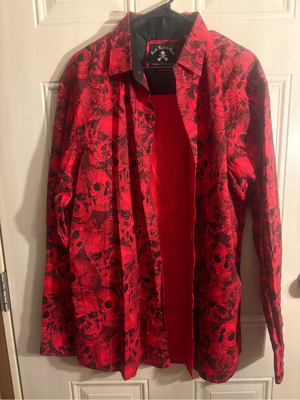 Rock Roll n Soul Men’s button long sleeve 2XL Red/Black Skulls Rock Streetwear